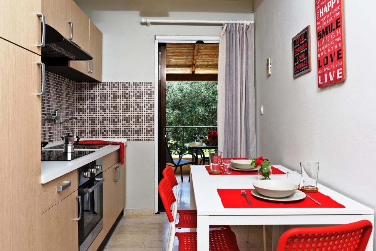Kokoros Apartments Като-Коракиана Экстерьер фото
